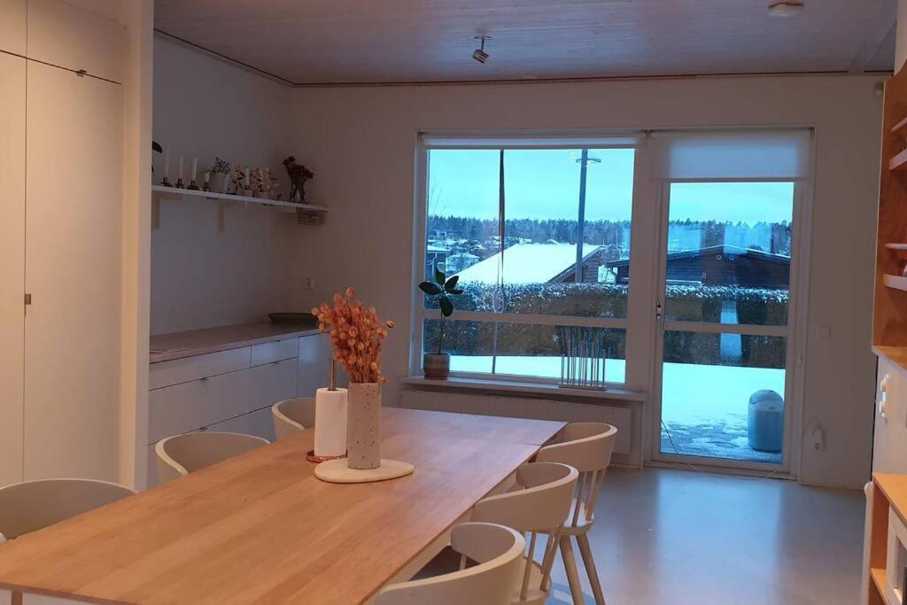 Water Facing Villa With Pool & Sauna Lidingö Eksteriør billede